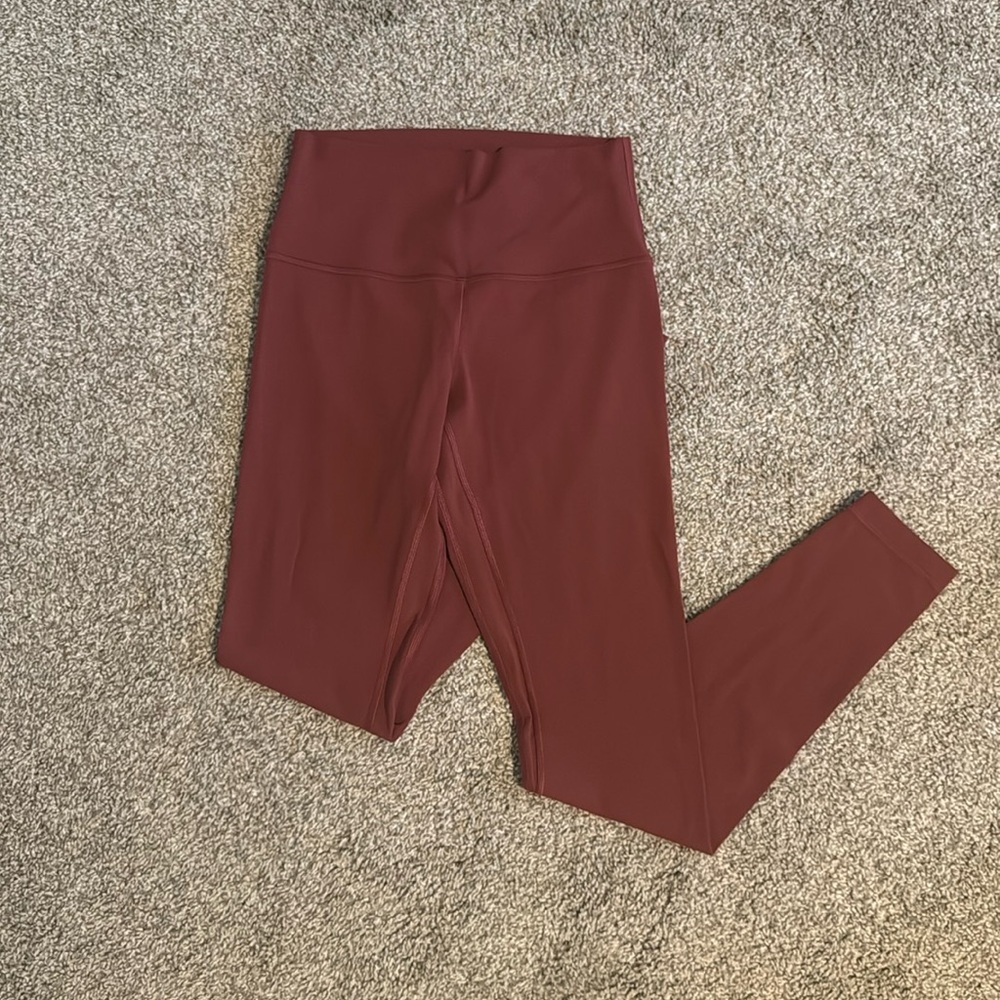 Lululemon HR 28” leggings size 6 excellent condition